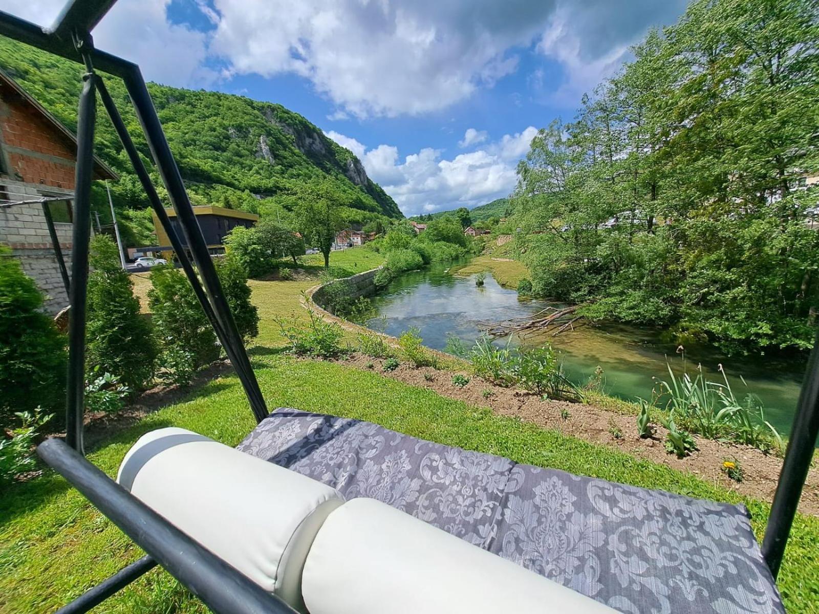 Sobe Zizi Bed & Breakfast Jajce Ngoại thất bức ảnh