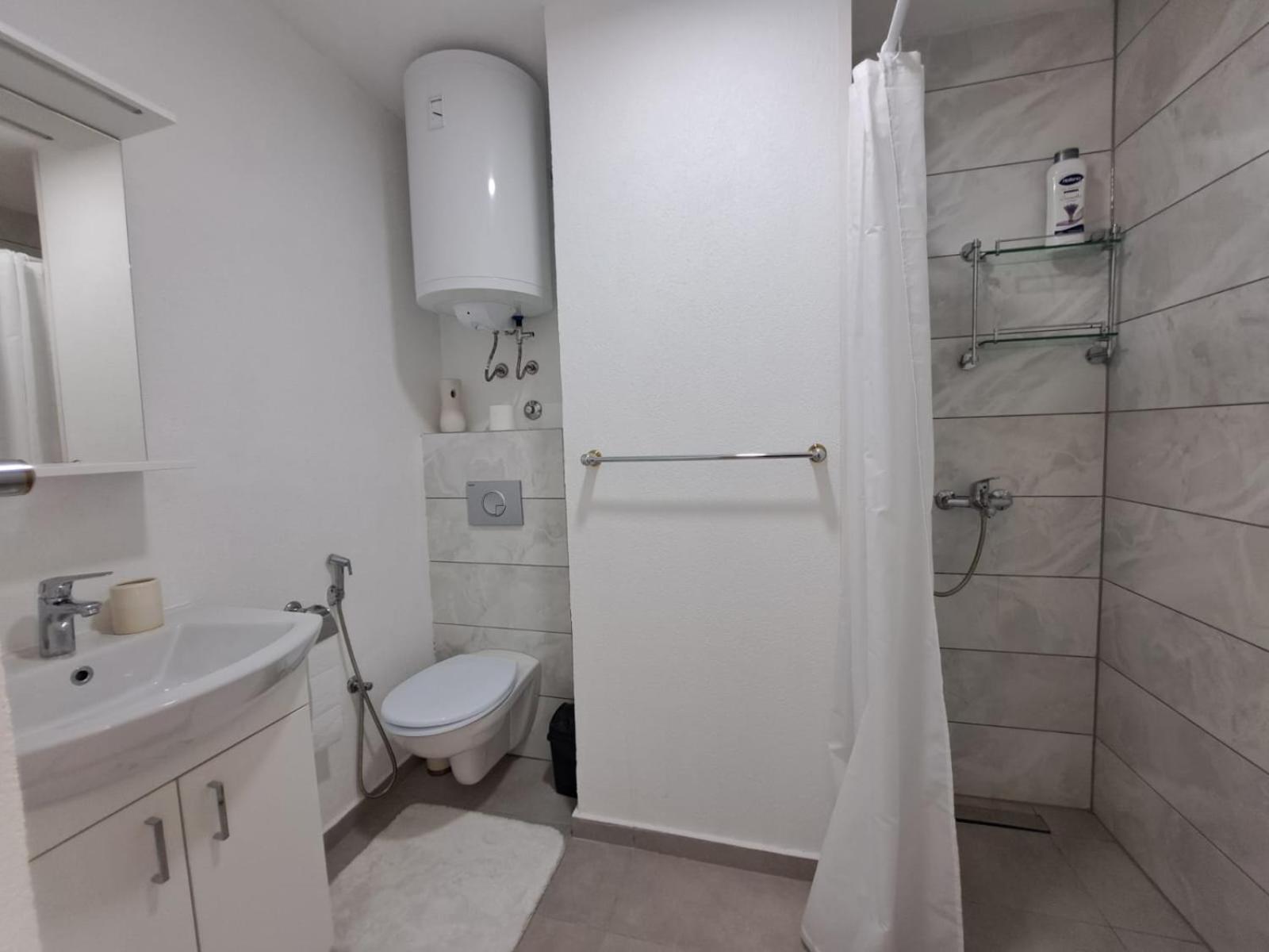 Sobe Zizi Bed & Breakfast Jajce Ngoại thất bức ảnh